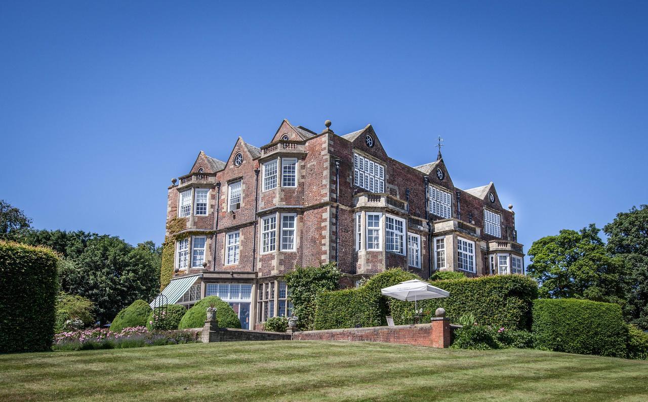 Goldsborough Hall Нерсборо Екстериор снимка
